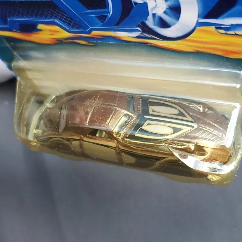 Hot Wheels 1938 Phantom Crosair NIP